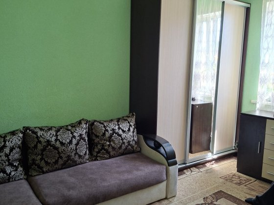 Продам половину будинку (2 кімнати) Бар