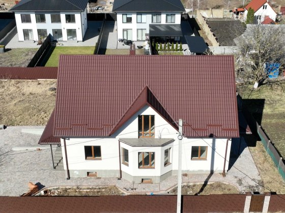 Будинок в с. Тарасове Клавдієво-Тарасове
