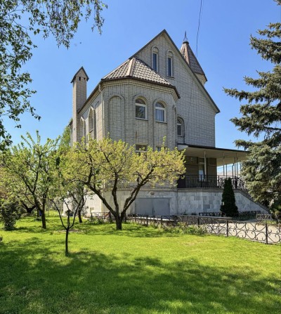Продам дом в коттеджном городке «Звёздный» (район Подгородного) - фото 1