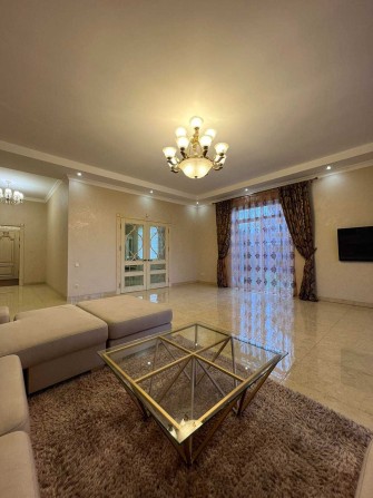 Продам шикарный дом  в Новоалександровке ( п. Кристальный ). - фото 1
