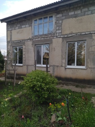 Продам дом в поселке НовоИвановка - фото 1