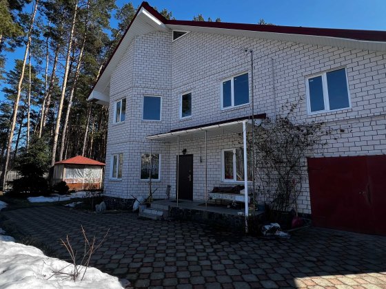 Продаж нового будинку з ділянкою біля лісу Левков