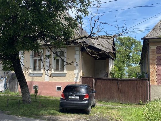 Продається будинок Тячів в центрі міста Тячев