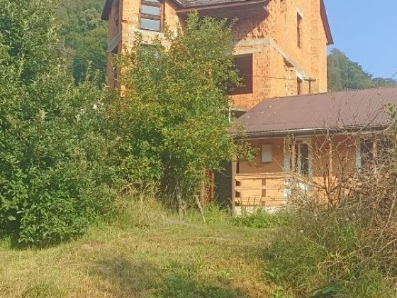 Продається недобудований будинок Шаян