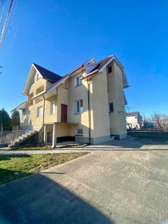 Продається будинок(дуплекс) в Угорниках 235м2 - фото 1