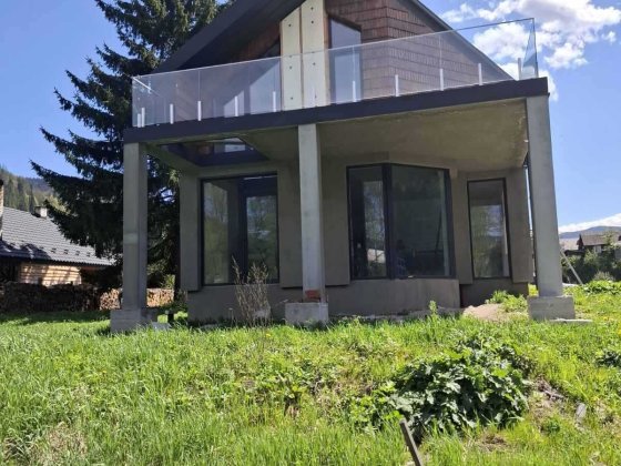 Продається будинок в котеджному містечку біля річки! Карпати/Татарів Татаров