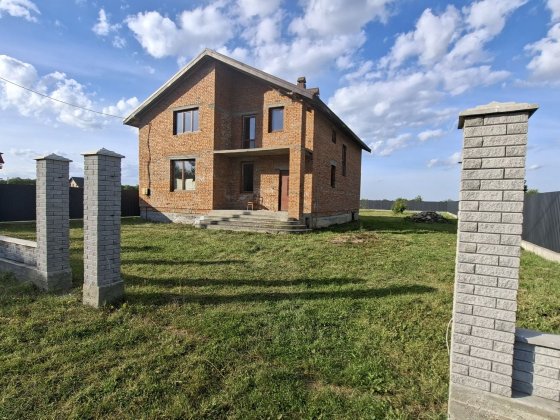 Продаж нового будинку. Комунікації. 10соток землі. Камін. Сад. Чукаловка