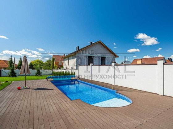 Продажа дома 750м2 с.Крюковщина Бучанский р-н с ремонтом 20 соток Крюковщина