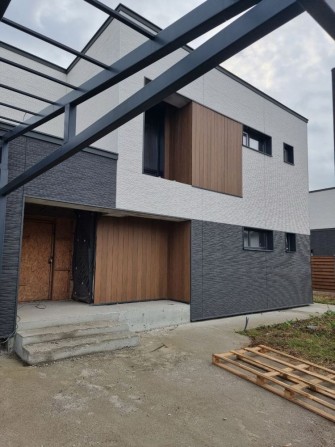 ПРОДАЖ СУЧАСНОГО ДОМОВОЛОДІННЯ В КМ «БАЛАТОН». - фото 1