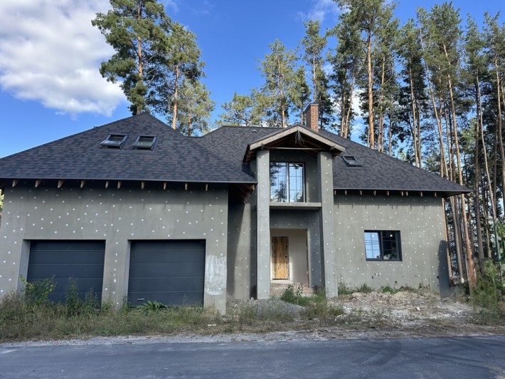 Продаж будинку в Стоянці, 245 м2 з гаражем та соснами на ділянці - фото 1