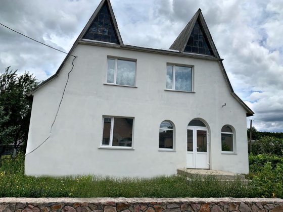 Продам будинок у місті Тетіїв. Ціна договірна. Тетиев