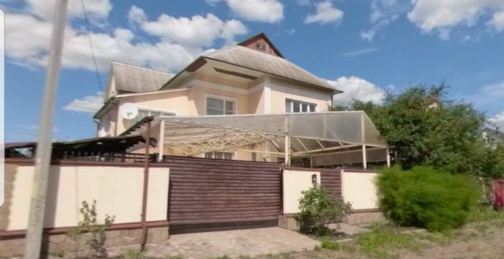 Продам будинок в Макарові.Срочно - фото 1