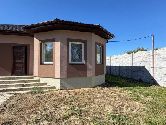 Сучасний будинок 140 м² на 8 сотках землі