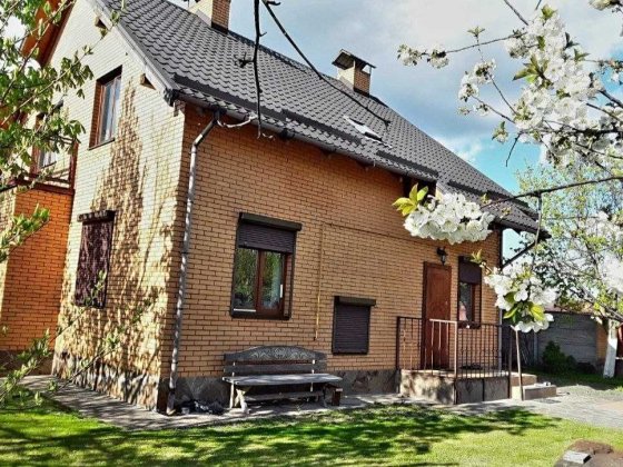 Будинок з власним озером. Сауна, сад, альтанка. Березівка