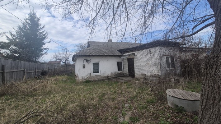 Бабинці- продам терміново 1/2 частину будинку ! - фото 1