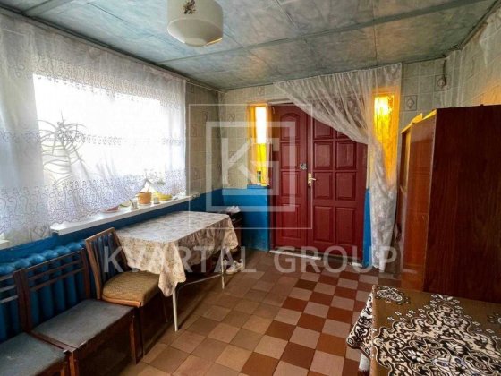 Цегляний будинок у центрі Блиставиці! 30 соток землі! Без комісії!