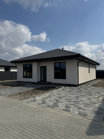 ГОТОВИЙ БУДИНОК З ДІЛЯНКОЮ, 78 300$ , Гнатівка - фото 1