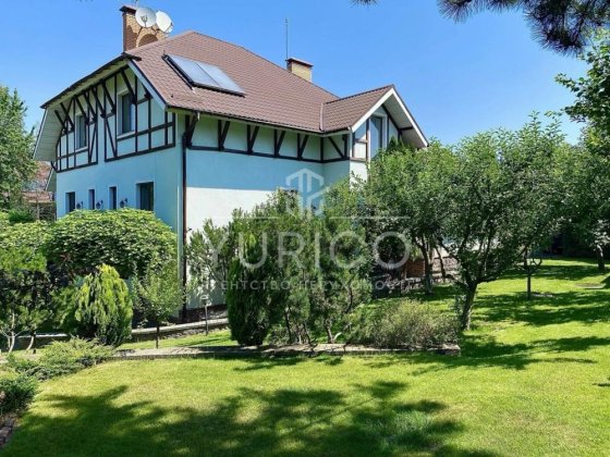 Продаж будинку Іванковичі. 561.8 м.кв. 26 соток Іванковичі