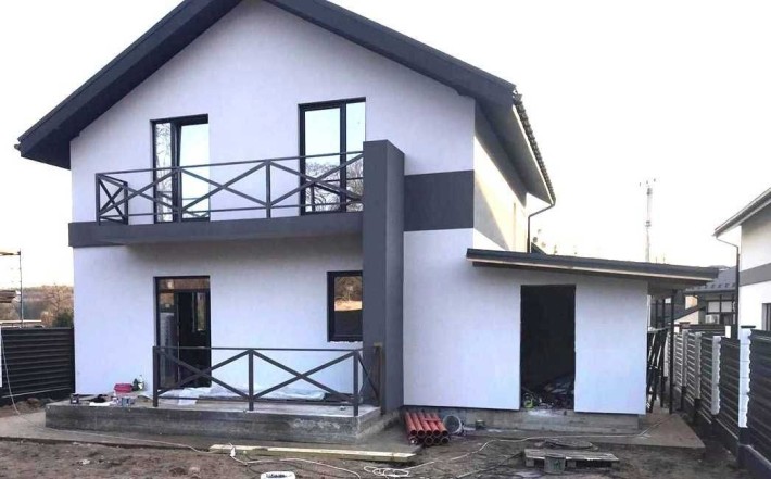Продам будинок Круглик двоповерховий без ремонту - фото 1