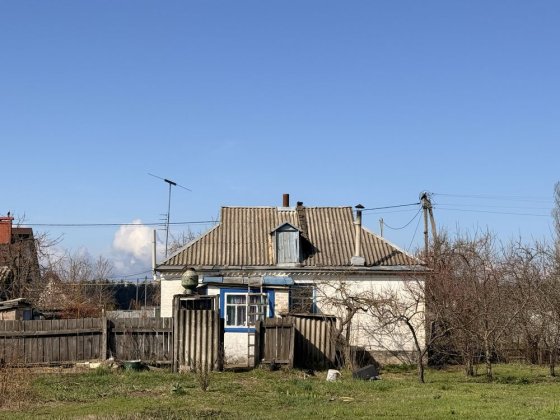 Будинок+43сот газ світло скважина сарай погріб,колодязь,забор фруктові дерева асфальтована дорога Лебедевка