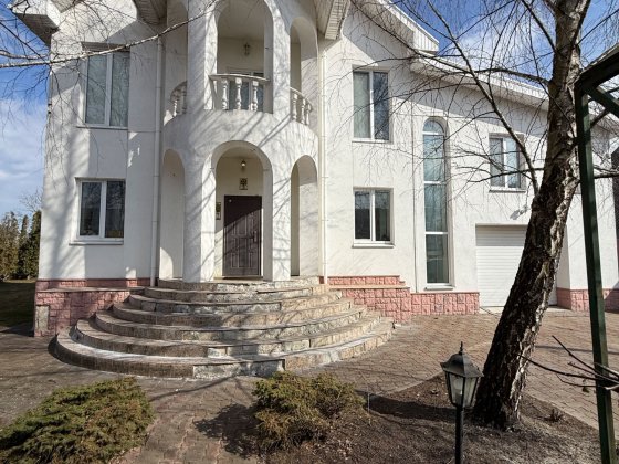 Любимівка, великий будинок 383 м² велика ділянка 15 соток. Любимівка