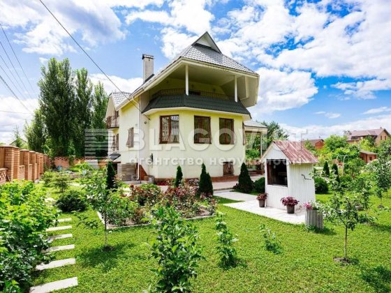 село Любимовка - дом 212 м кв  на 15 сотоках Любимівка