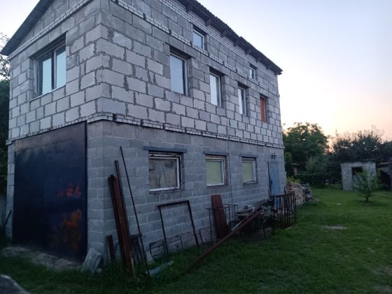 Дача на березі Київського моря