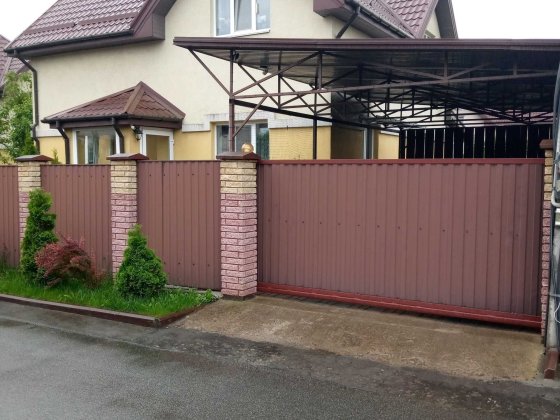 продажа двох  поверхового будинку Мархалівка