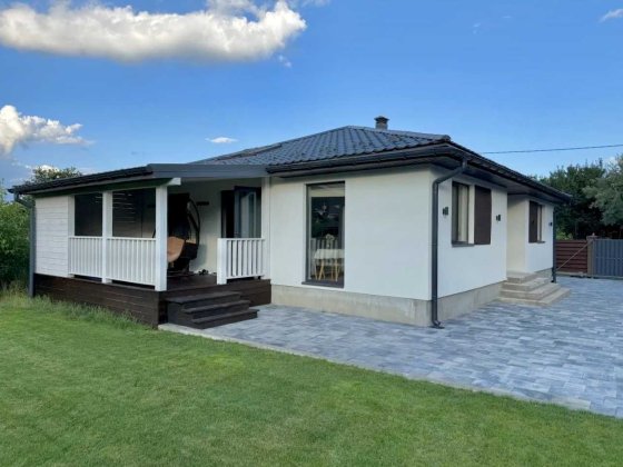 Продаж будинку 107м²   Нові Безрадичі (10 соток) Нові Безрадичі