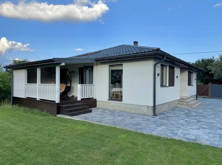 Продаж будинку 107м²   Нові Безрадичі (10 соток) - фото 1