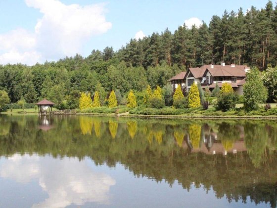Продаж унікального Swisstown ,  маєтку з ділянкою 2га, та своїм кортом для тенісу Осыково