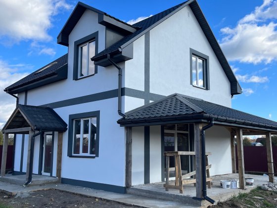 Будинок в гарному місці   на березі річки в 4км від Києва