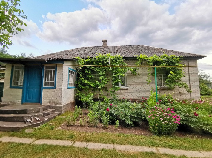 Комплекс з 2х житлових будинків  91 м2 та 45,9 м2 на 0,1674 Га в с.Пуховка ,15хв до Києва - фото 1