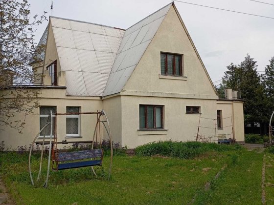 Будинок 102 м. в с.Рожни, Броварського району, ділянка 19 сот. недалеко річка Десна