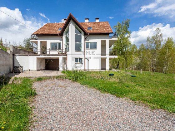 Продаж Будинок 250 м2 Рославичи Васильківський район Ділянка 25 соток Газ Камін Укриття Рославичі