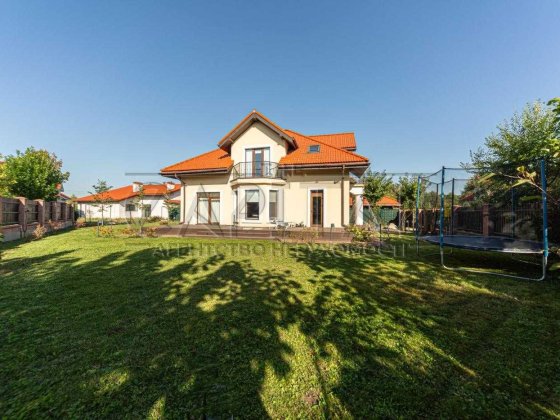 ПРОДАЖ чудового будинку 204м2 на ділянці 8 соток в КМ Рославичі мальовниче передмістя Рославичі