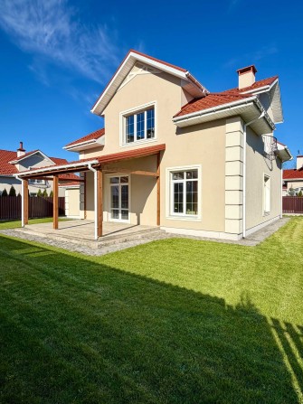 Продаж будинку 230м² у Щасливому 8 соток Гараж Газ обробка під ремонт - фото 1