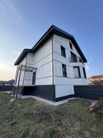 Продається дуплекс в с. Щасливе Бориспільський р-н 180м2 - фото 1