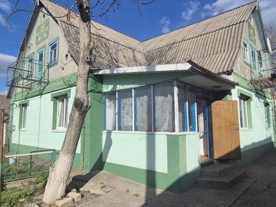 Продаж будинку з комунікаціями.  С. Фурси.  Поруч річка Фурсы