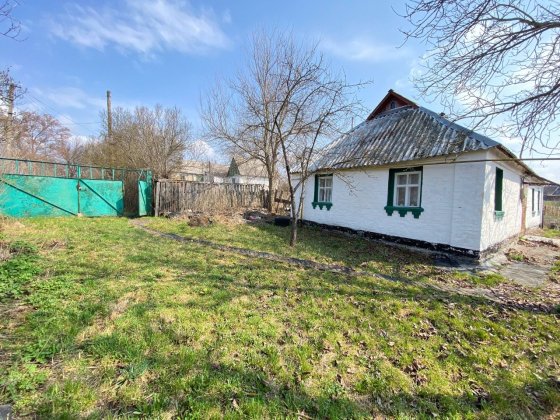 Прожам будинок в селі Фурси,гарна ділянка Фурсы