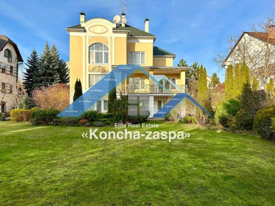 Будинок в закритому котеджному містечку
