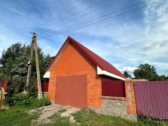 Продам будинок з гаражем на етапі будівництва в с .Фурси Фурсы