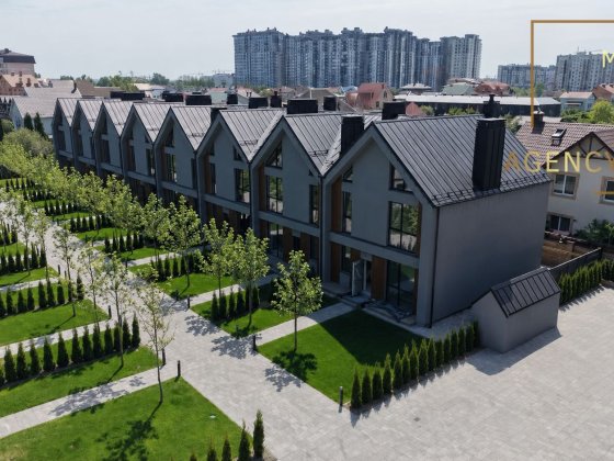 Таунхаус з власним укриттям Буча, центр, 120 м2+40 м2 мансарда| газ| єОселя| ваучер Буча