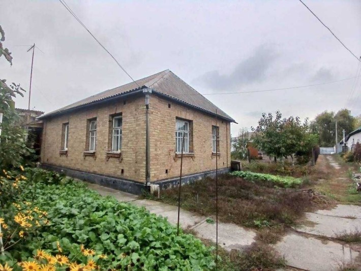 Продам Будинок на 8,5 сотках землі, вул. Лугова, без % - фото 1