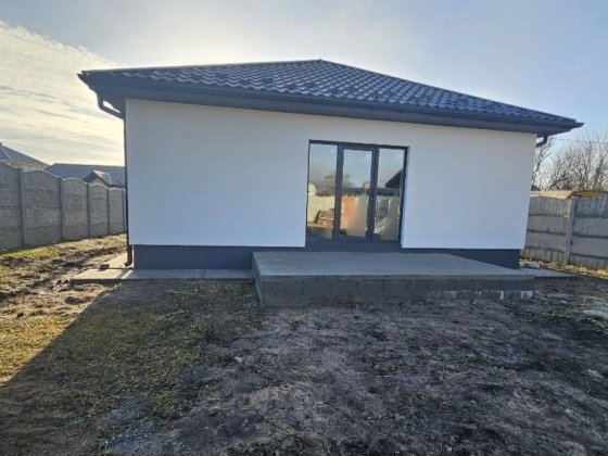 ЄОСЕЛЯ!!ГАЗОВЕ ОПАЛЕЕНЯ!!вул.ГОЛОВАТОГО р-н 6 школи  БУДИНОК  80 кв.м Бориспіль