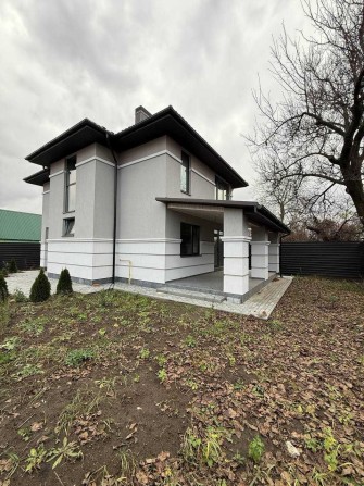 Окремий будинок в Бучі, 125м2 на ділянці 4 сотки, є ГАЗ, поруч ТРЦ Авенір плаза, дитячий садочок - фото 1
