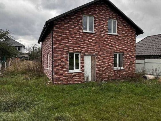 Будинок на 5 сотках в затишній  Бучі