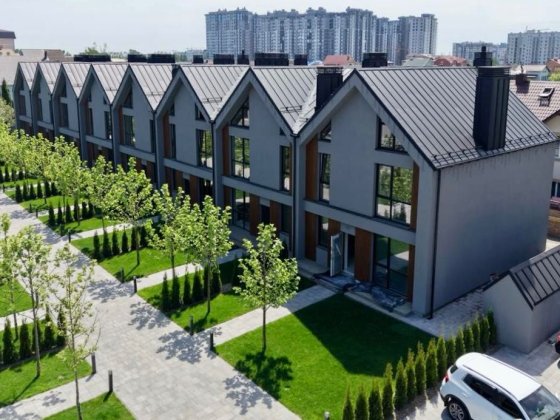 Таунхаус з укриттям! Центр м.Буча, без %  прямий продаж! АвенірПлаза Буча
