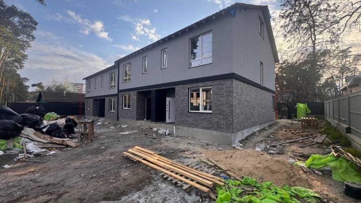 Кутовий таунхаус 118м - 3,5 сотки в Бучі - всі центральні комунікації! - фото 1