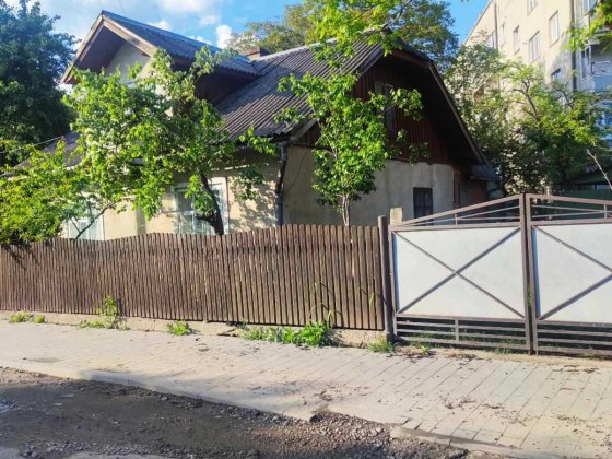 Продаж будинку по в.Нова в Івано-Франківську Івано-Франківськ